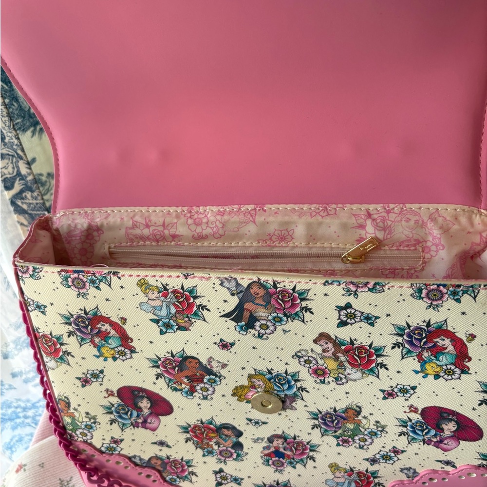 Disney Loungefly Princess bag - Picture 3 of 6